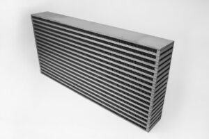 Wysokowydajny rdzeń chłodnicy międzystopniowej typu bar & plate 25x12x3,5